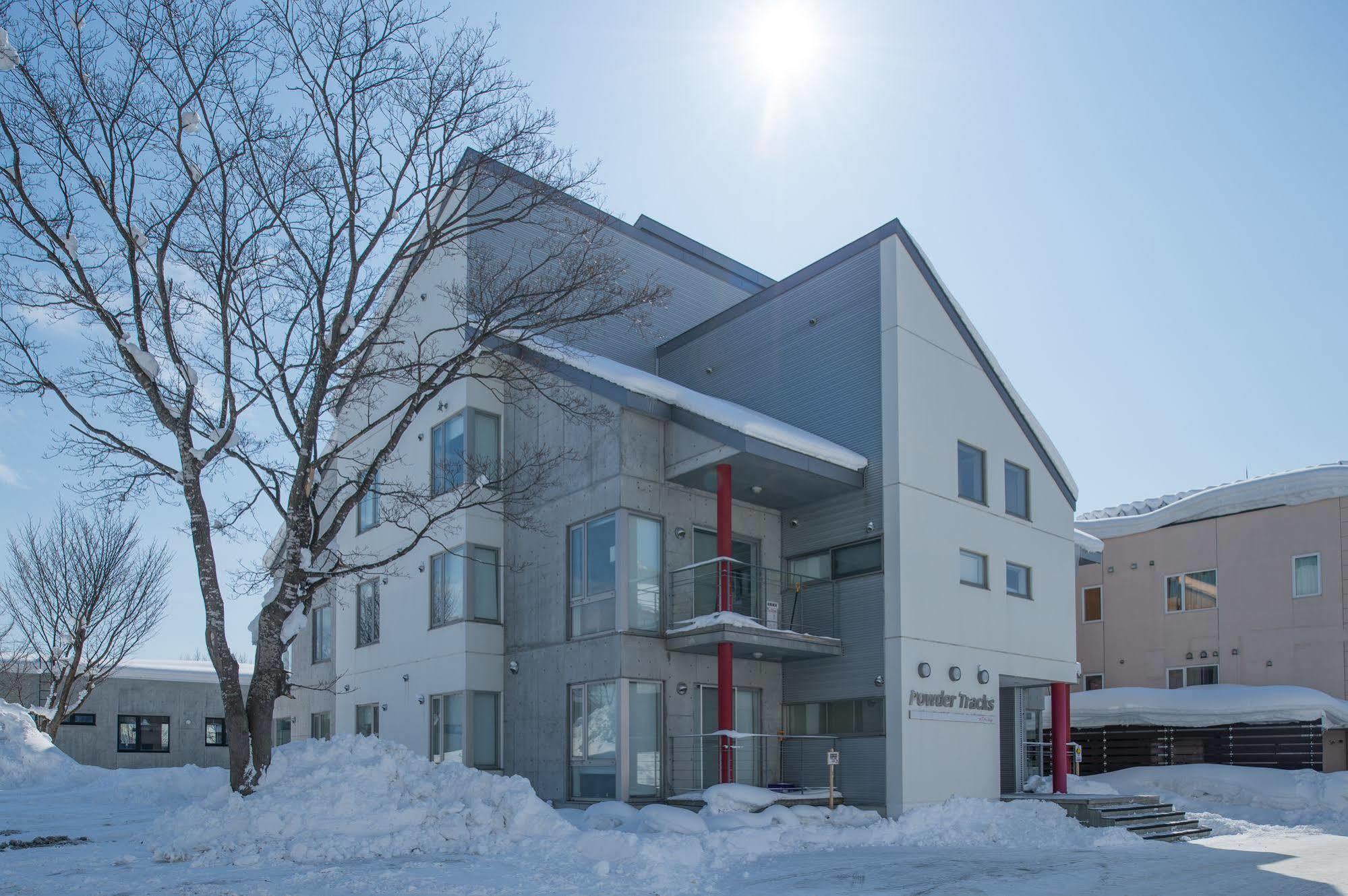 Powder Tracks Aparthotel Niseko Ngoại thất bức ảnh